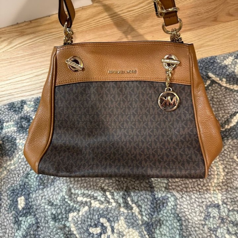 Medium Size Chestnut On Brown Mk Shoulder Bag - image 2